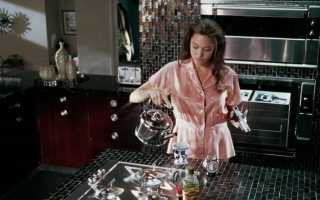 Кухня с секретом в стиле хай-тек: «Мистер и миссис Смит»