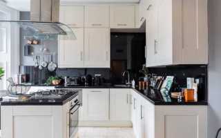 Черно-белая кухня: как сделать и не пожалеть?