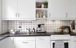 Светлая кухня с темной столешницей: новый тренд интерьера