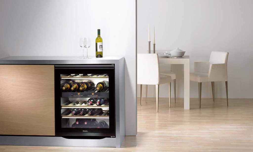 Какие бывают размеры встраиваемых холодильников и шкафов?