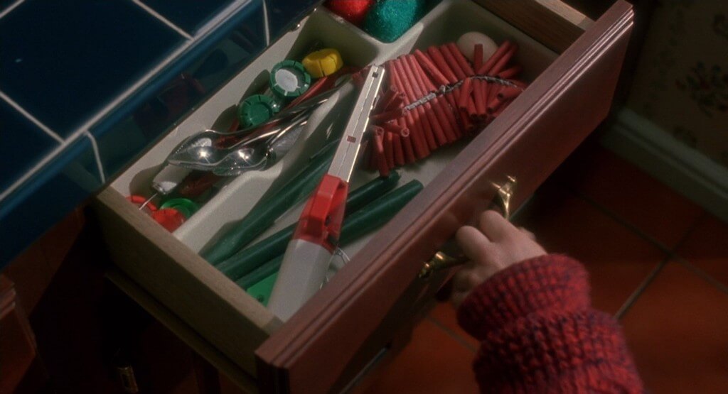 Дизайн кухни из фильма «Один дома»: роскошь и простор