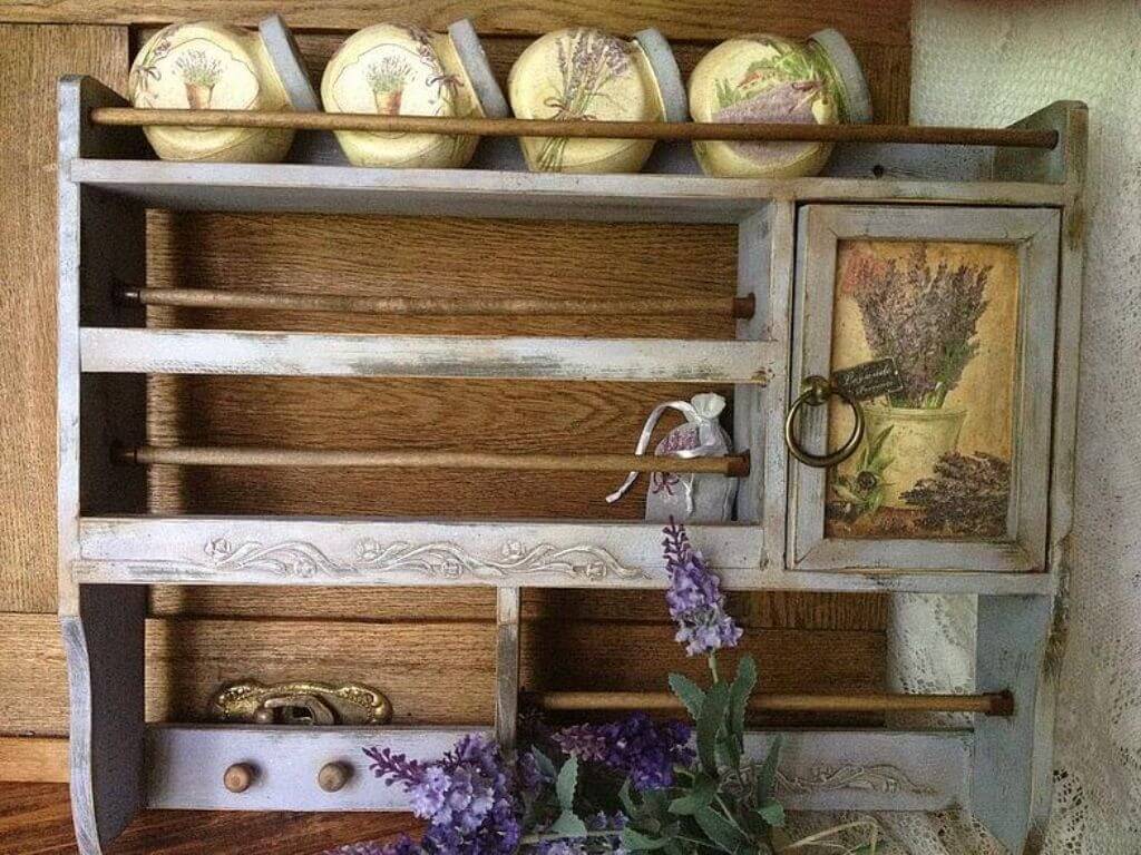 Что можно поставить на кухонные шкафы сверху для красоты: используем пространство с умом и креативом