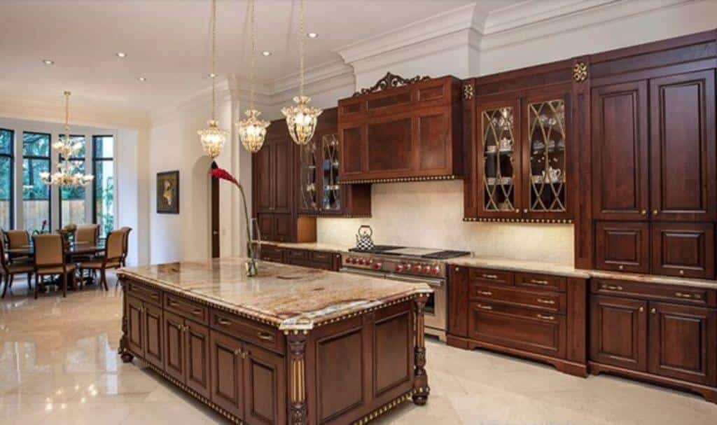 Отделка кухни декоративным камнем (искусственным и натуральным): дизайн интерьера, варианты и сочетания, фото