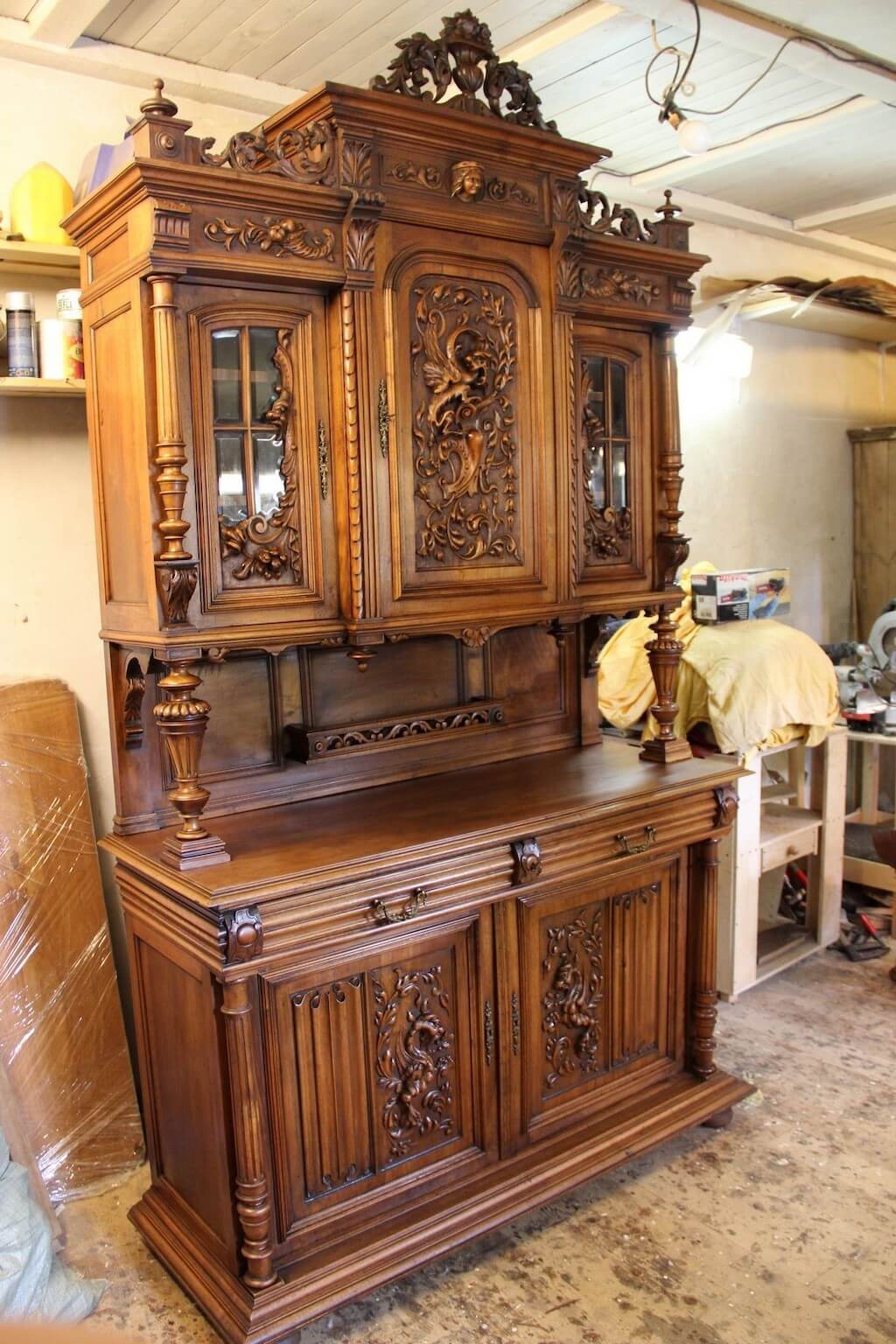 Буфет в интерьере кухни: варианты дизайна (135 фото)