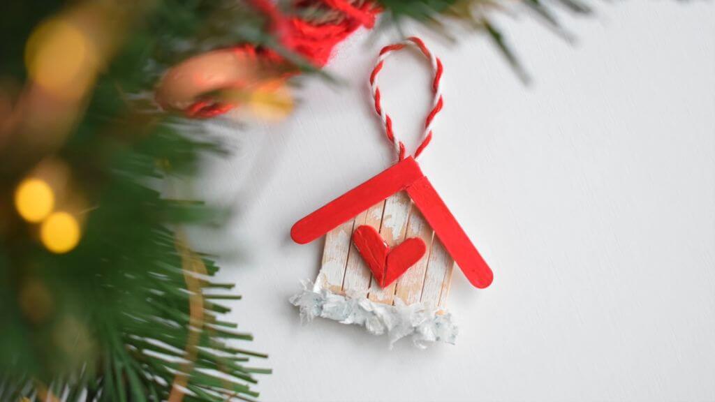 Новогодняя игрушка из вторсырья своими руками: 18 оригинальных эко-поделок