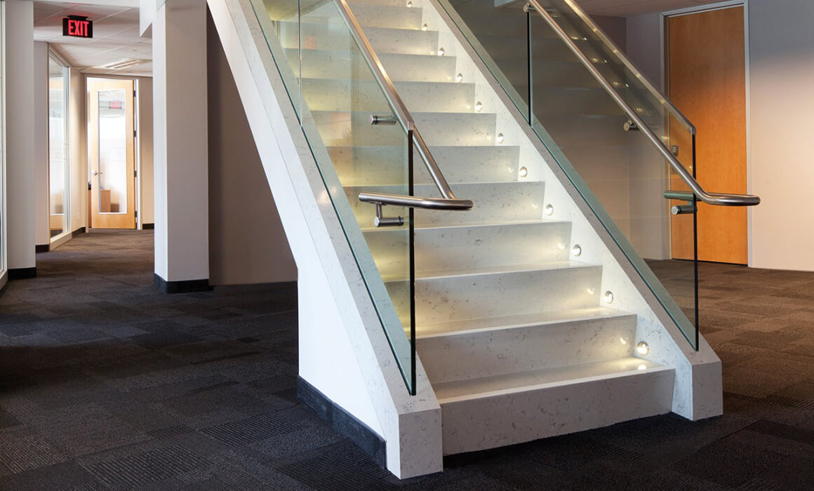 Что такое кварцевый агломерат: описание, плюсы и минусы, производство и обработка