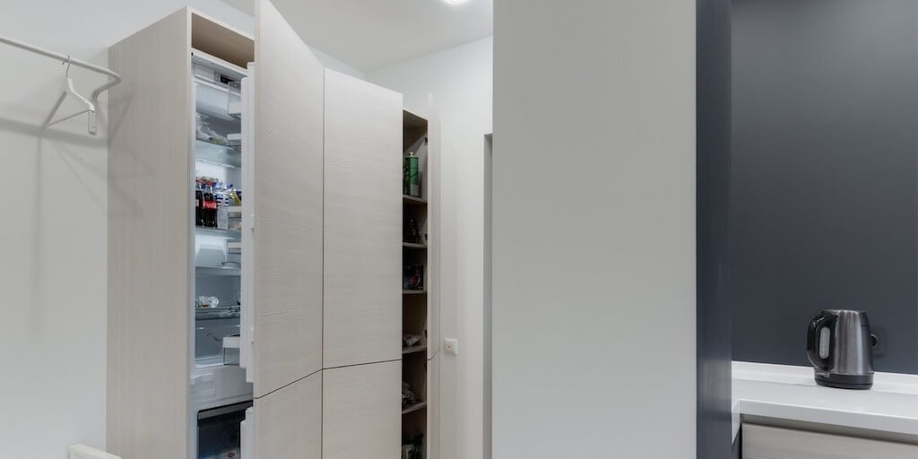 Шкаф под встроенный и обычный холодильник: как выбрать или сделать своими руками