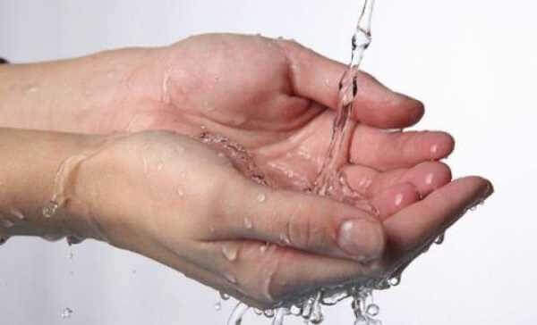 Как быстро убрать запах сигарет в квартире?