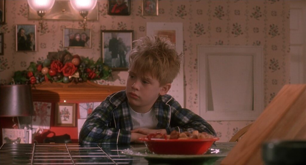 Дизайн кухни из фильма «Один дома»: роскошь и простор