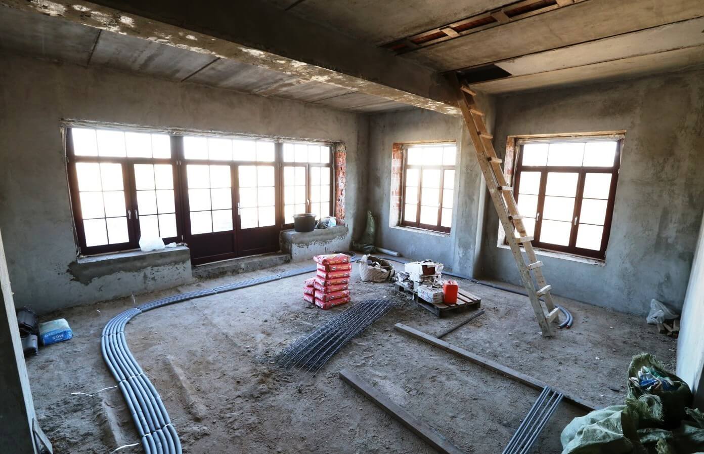 Контроль строителей во время ремонта: шпаргалка хозяина квартиры