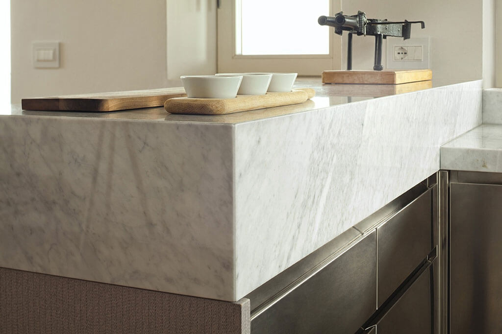 Мрамор на кухне: стильный дизайн и натуральная роскошь интерьера