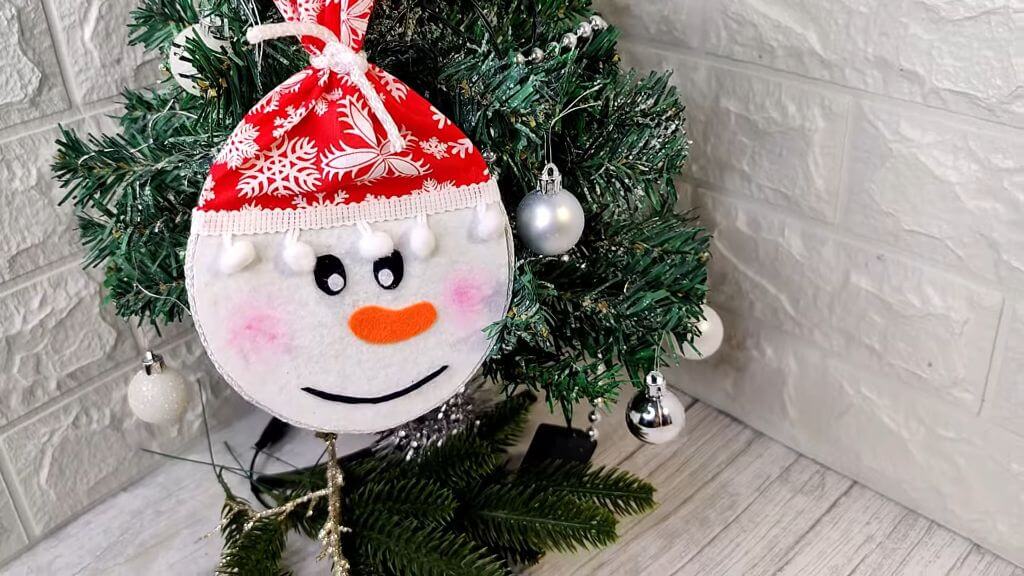 Новогодняя игрушка из вторсырья своими руками: 18 оригинальных эко-поделок