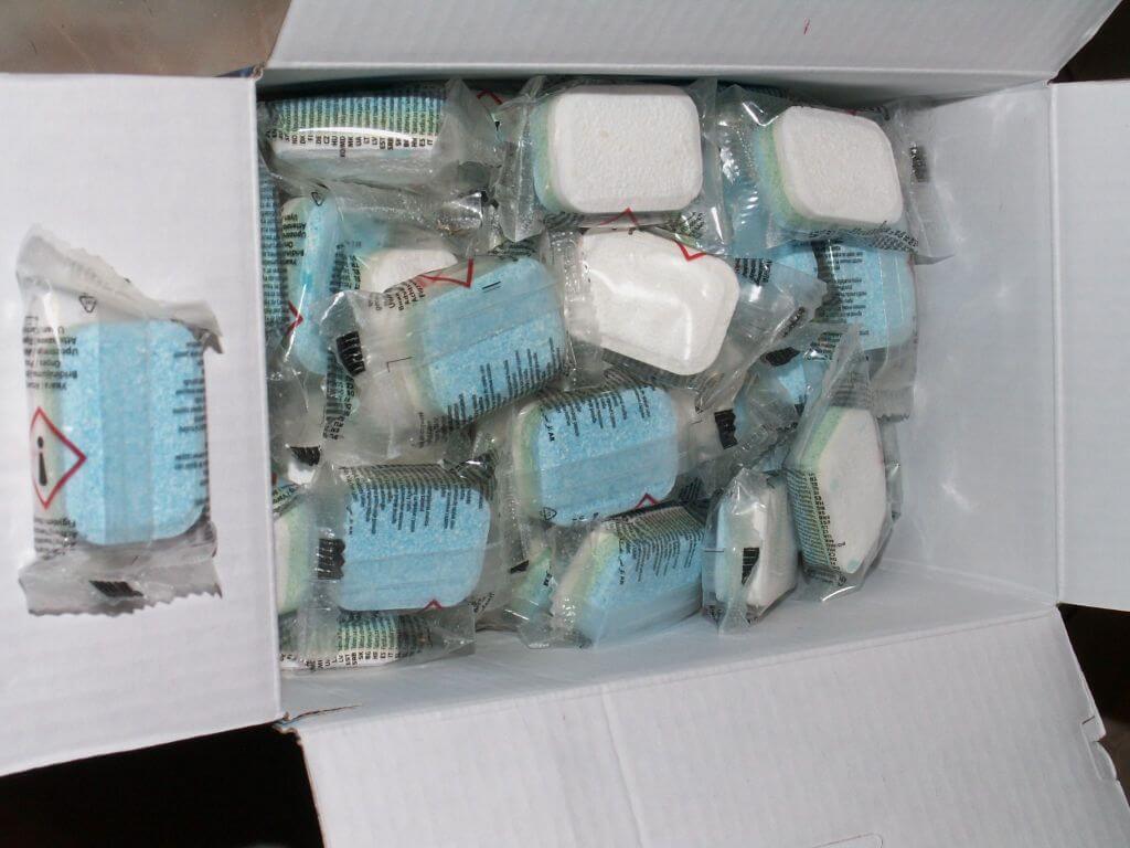 Какие таблетки для посудомоечной машины лучше выбрать: недорогие, но эффективные