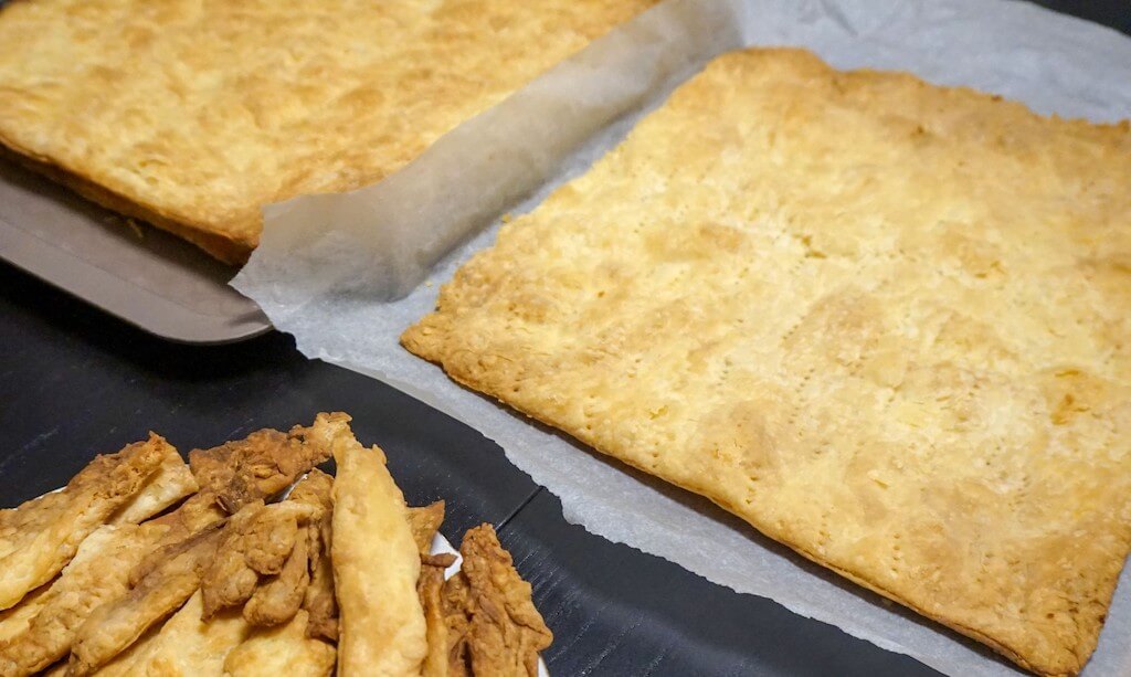 Как и сколько хранить дрожжевое тесто в холодильнике и без?