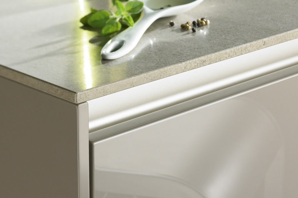 Кухня будущего: гарнитур без ручек (+30 фото интересных решений)