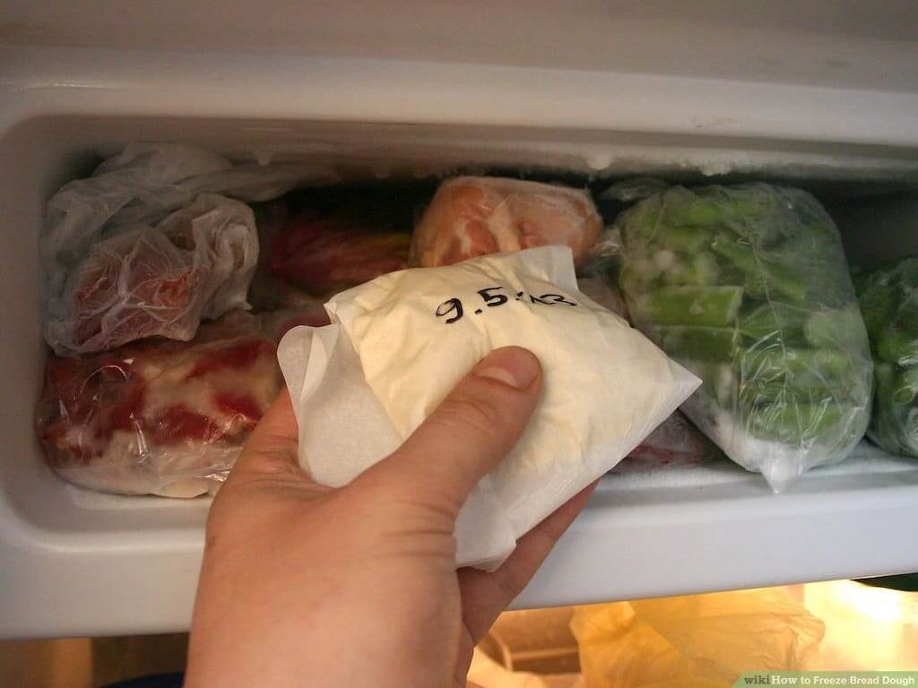 Как и сколько хранить дрожжевое тесто в холодильнике и без?