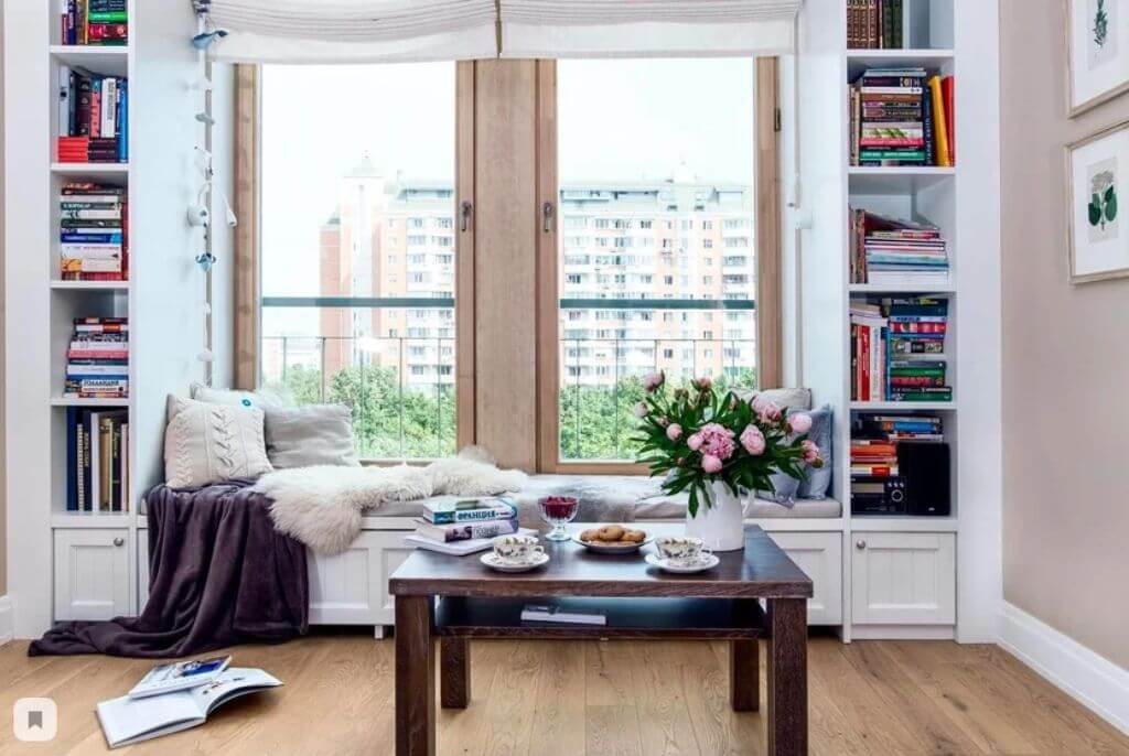 Как использовать и обыграть подоконник на кухне и других комнатах: идеи декора, фото интерьеров