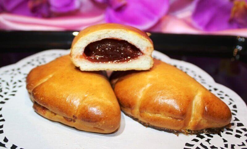 Что делать, чтобы начинка не вытекала из пирожков: 5 секретов