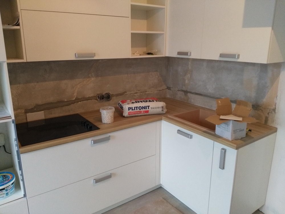 Что сначала, кухонный гарнитур или фартук?