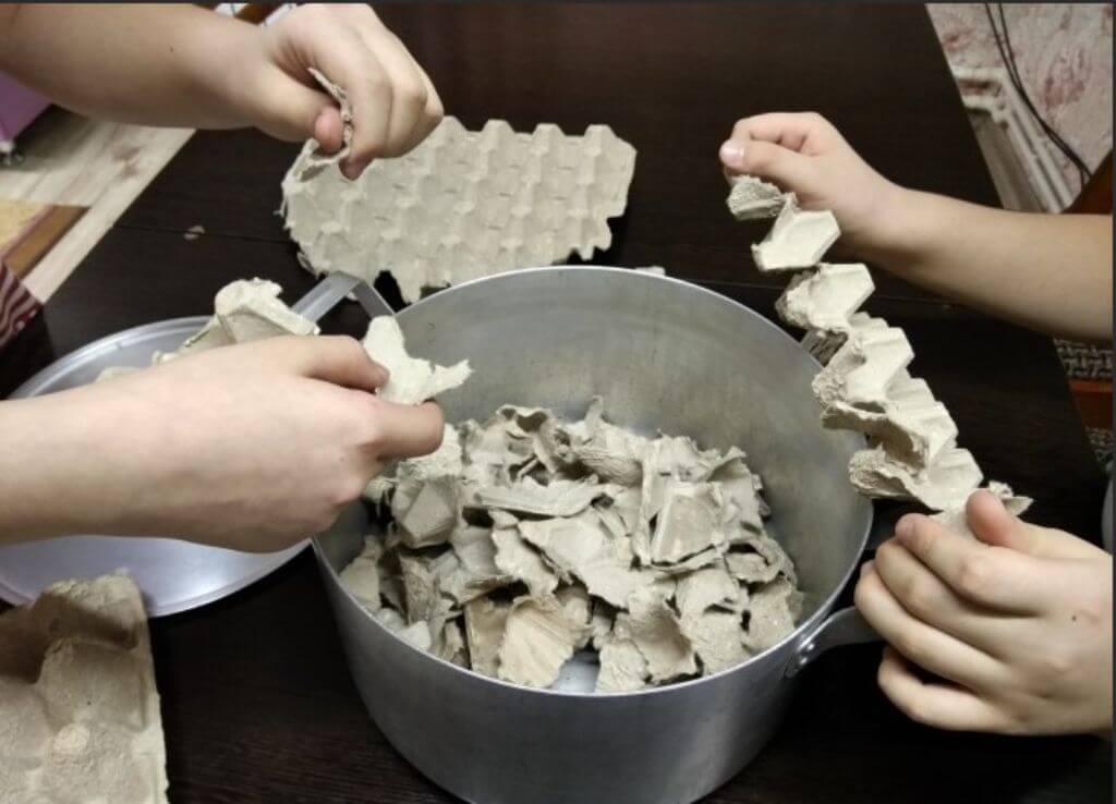 60 идей, как покрасить яйца на Пасху интересно и красиво своими руками с «химией» и без