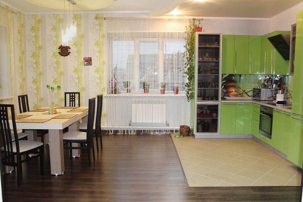 Стильно и смело: дизайн интерьера салатовой кухни (95 фото)