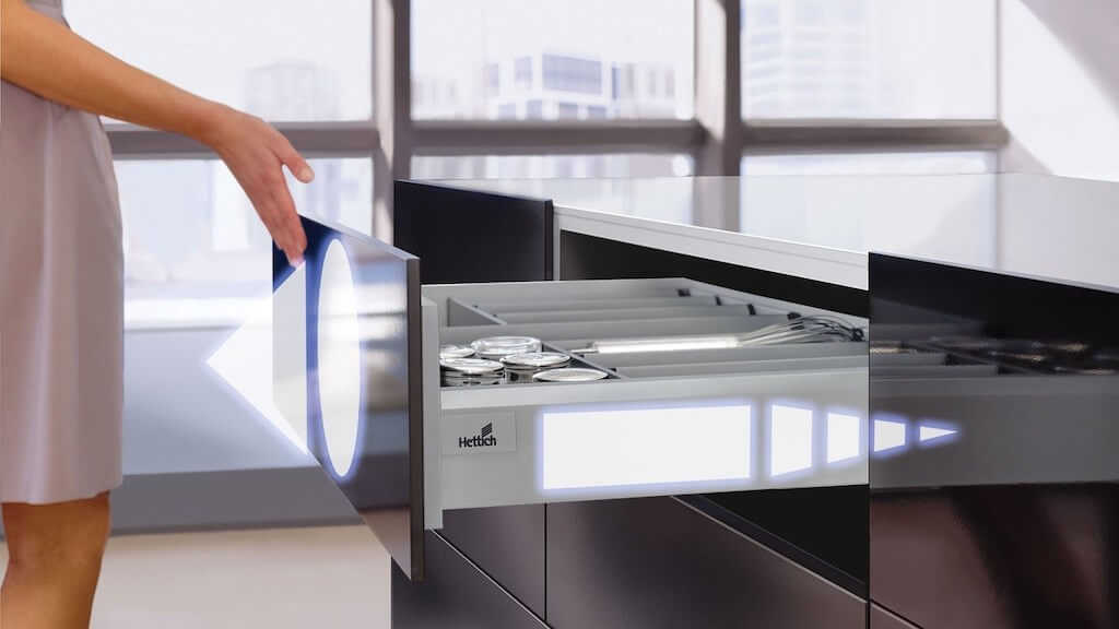 Кухня будущего: гарнитур без ручек (+30 фото интересных решений)