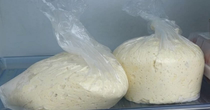 Как и сколько хранить дрожжевое тесто в холодильнике и без?