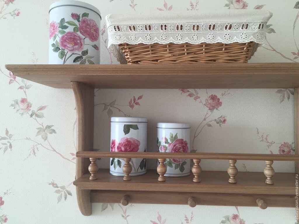 Открытые полки на кухне: плюсы и минусы, отзывы, фото в интерьере