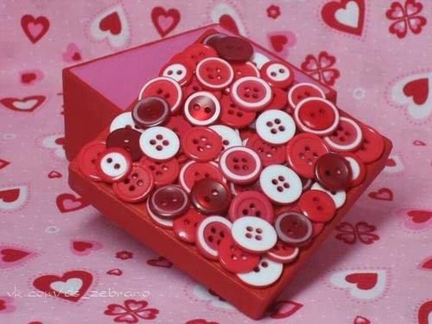 Как упаковать и оформить подарок на 8 марта своими руками, 47 идей с фото