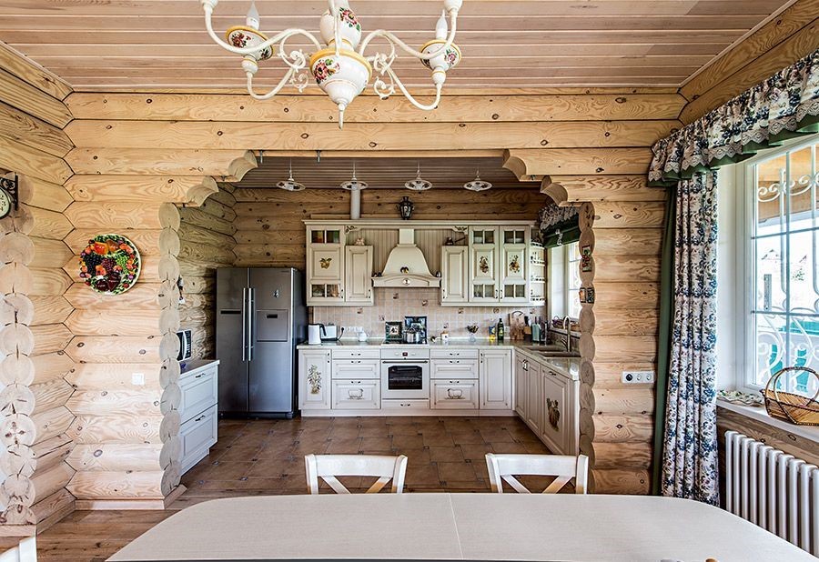 14 советов, как создать потрясающий дизайн кухни в деревянном доме (+80 фото реальных интерьеров)