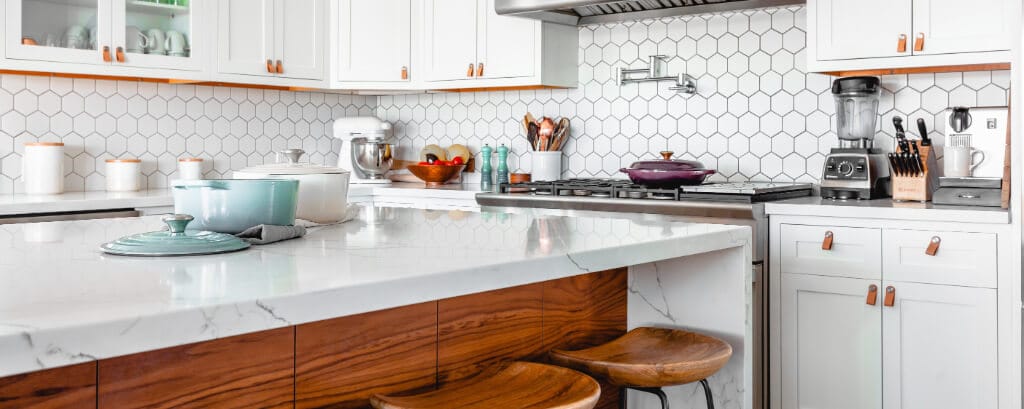 Влажные салфетки — неожиданный помощник при уборке кухни. Вытерли и выбросили