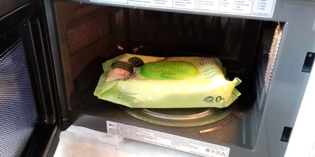 Влажные салфетки — неожиданный помощник при уборке кухни. Вытерли и выбросили