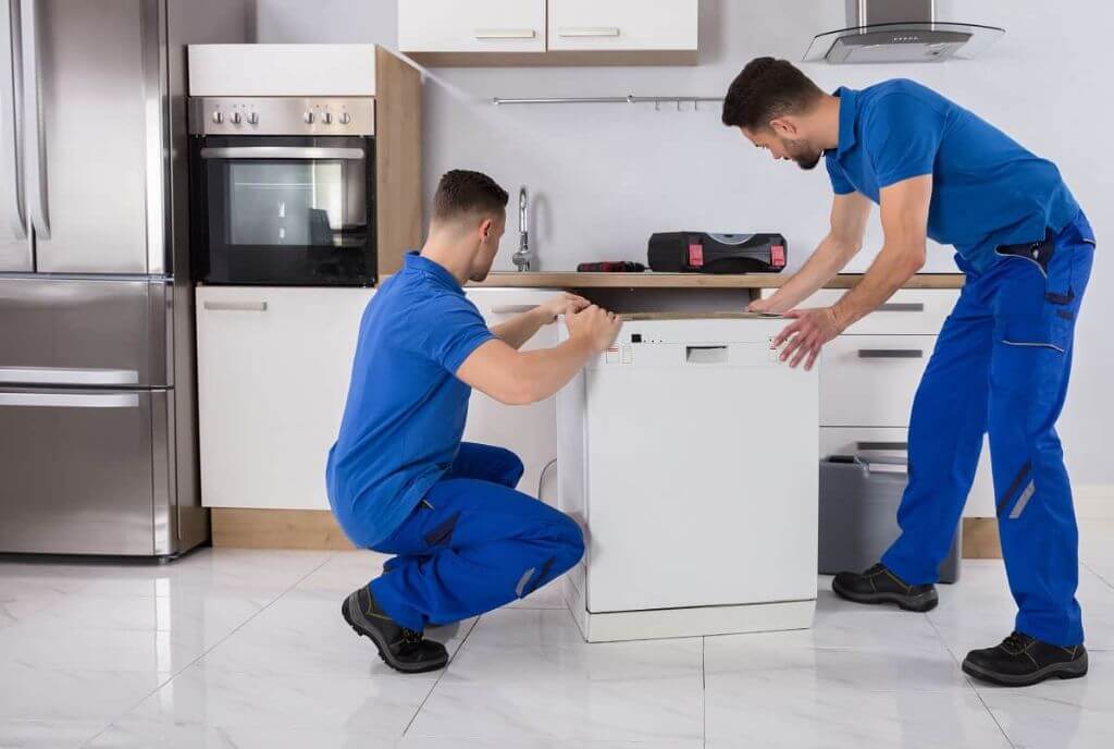 Куда поставить посудомоечную машину в маленькой кухне (+примеры установки с фото)