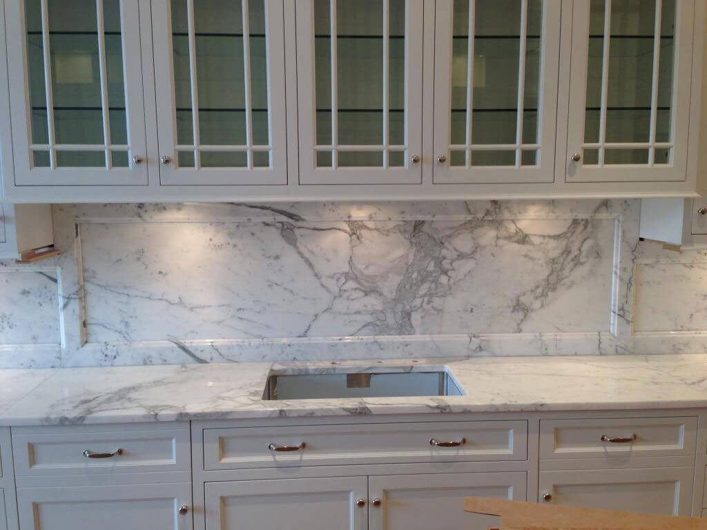 Мрамор на кухне: стильный дизайн и натуральная роскошь интерьера