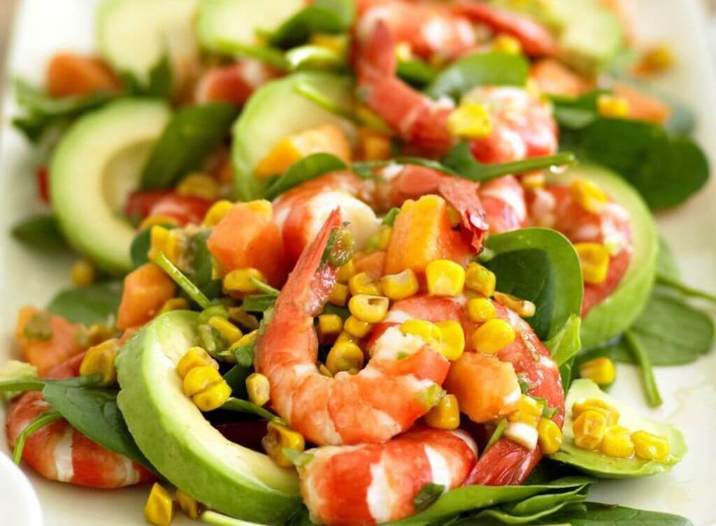 С чем сочетается авокадо в салатах: простые и вкусные рецепты с фото пошагово