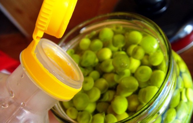 Как консервировать зеленый горошек в домашних условиях: 10 вкусных и простых рецептов на зиму