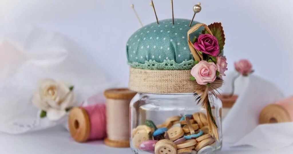 Лайфхаки для дома своими руками из ненужных вещей: 52 крутые идеи с фото