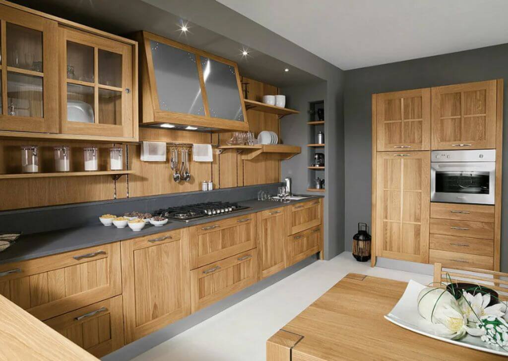 Кухня в стиле шале в загородном доме и квартире