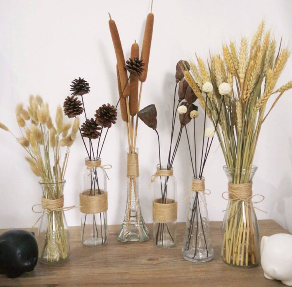 Что поставить в вазу, кроме цветов: 35 идей с фото в интерьере