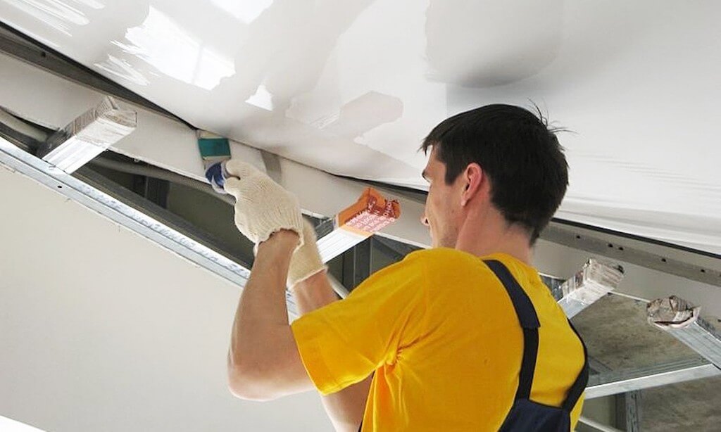 Лучшие варианты натяжных потолков на кухне и красивые фото для вдохновения