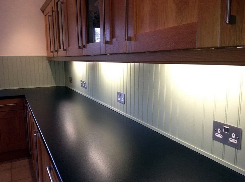 Пластиковый фартук для кухни: советы по выбору, монтажу, декору