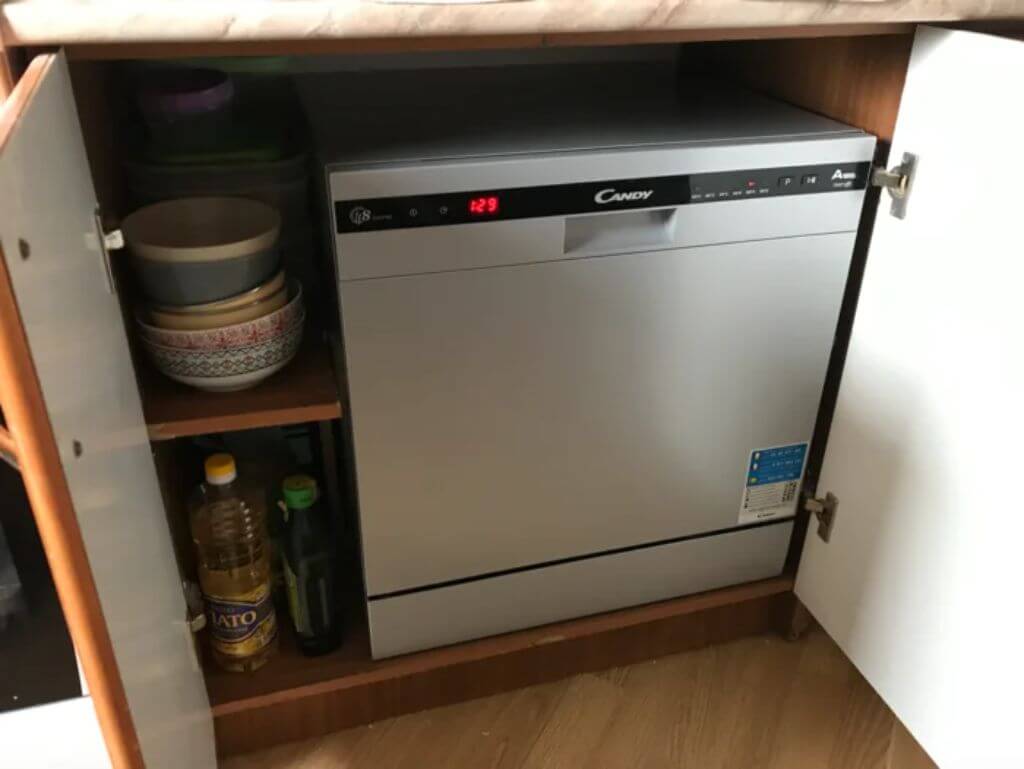 Куда поставить посудомоечную машину в маленькой кухне (+примеры установки с фото)