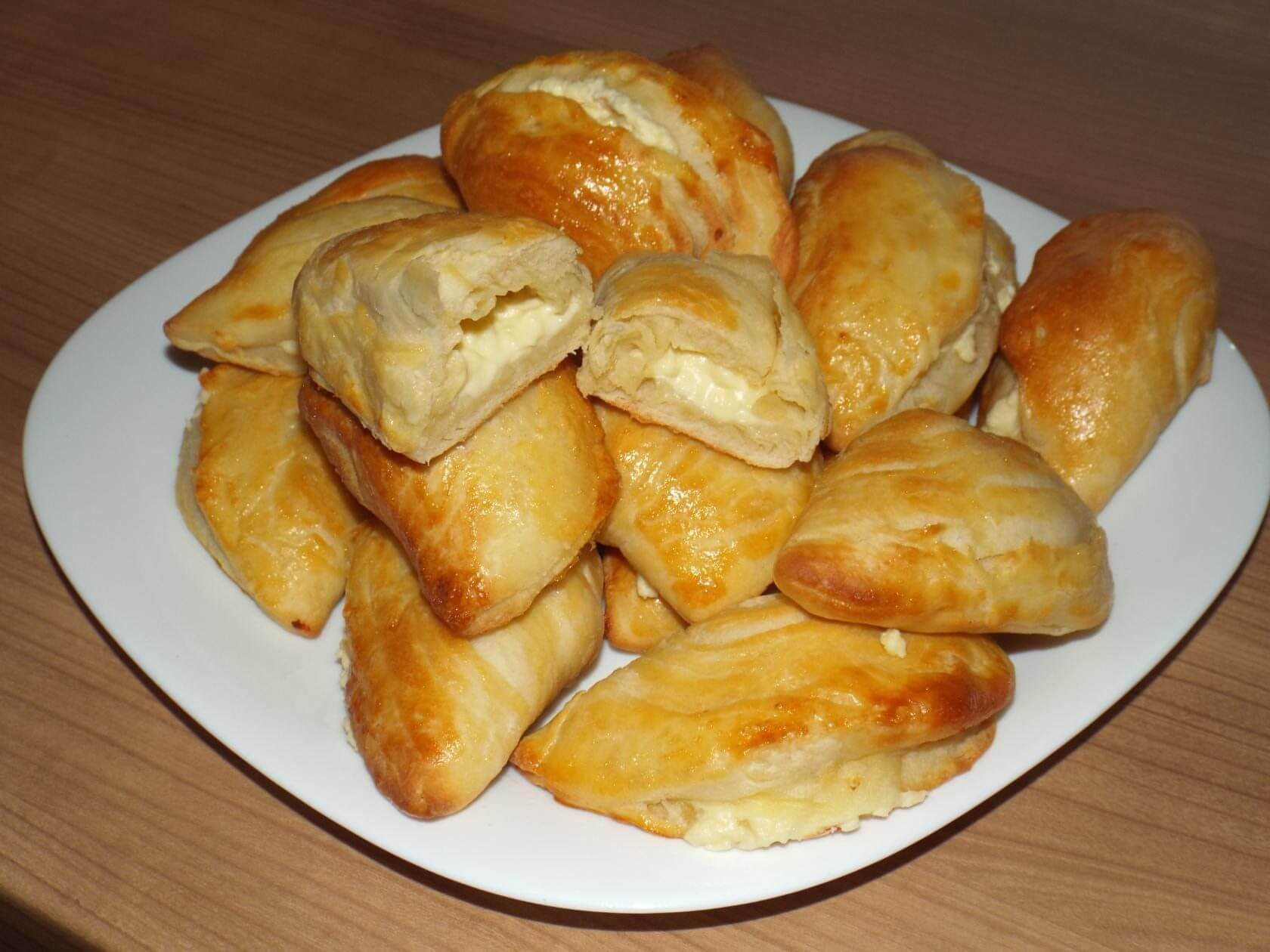 Что делать, чтобы начинка не вытекала из пирожков: 5 секретов