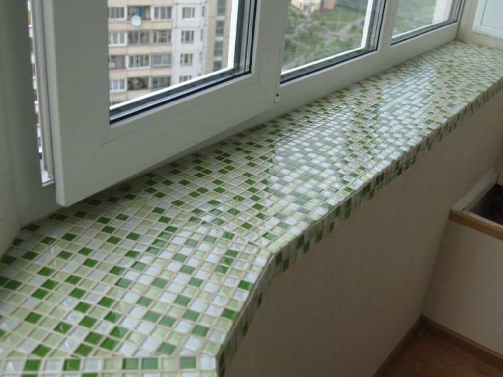 Как украсить, и что поставить на подоконник в кухне и других комнатах: 30 идей