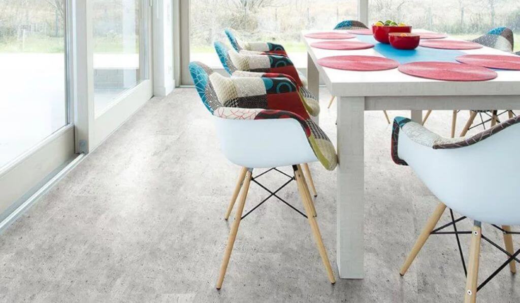 Пробковый пол на кухне: плюсы и минусы, фото и отзывы