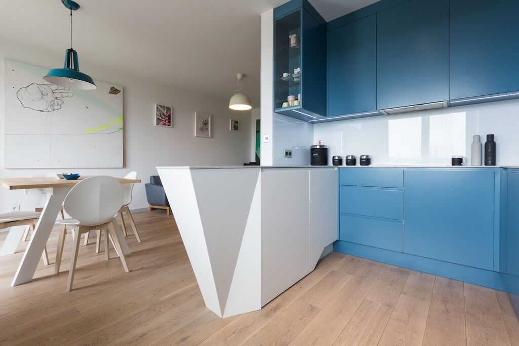 Стильная синяя кухня: шаги для создания идеального интерьера, 70 фото-примеров