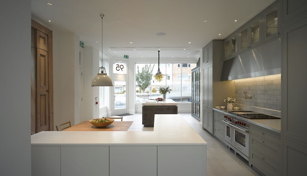 Современный дизайн кухни 12 кв. м (+ 80 фото интерьеров)