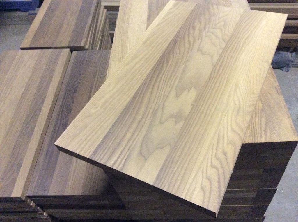 Деревянная кухня из массива в современном стиле: 135 фото-идей мебели, отделки и декора