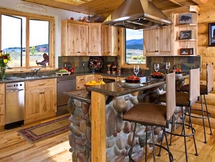 14 советов, как создать потрясающий дизайн кухни в деревянном доме (+80 фото реальных интерьеров)