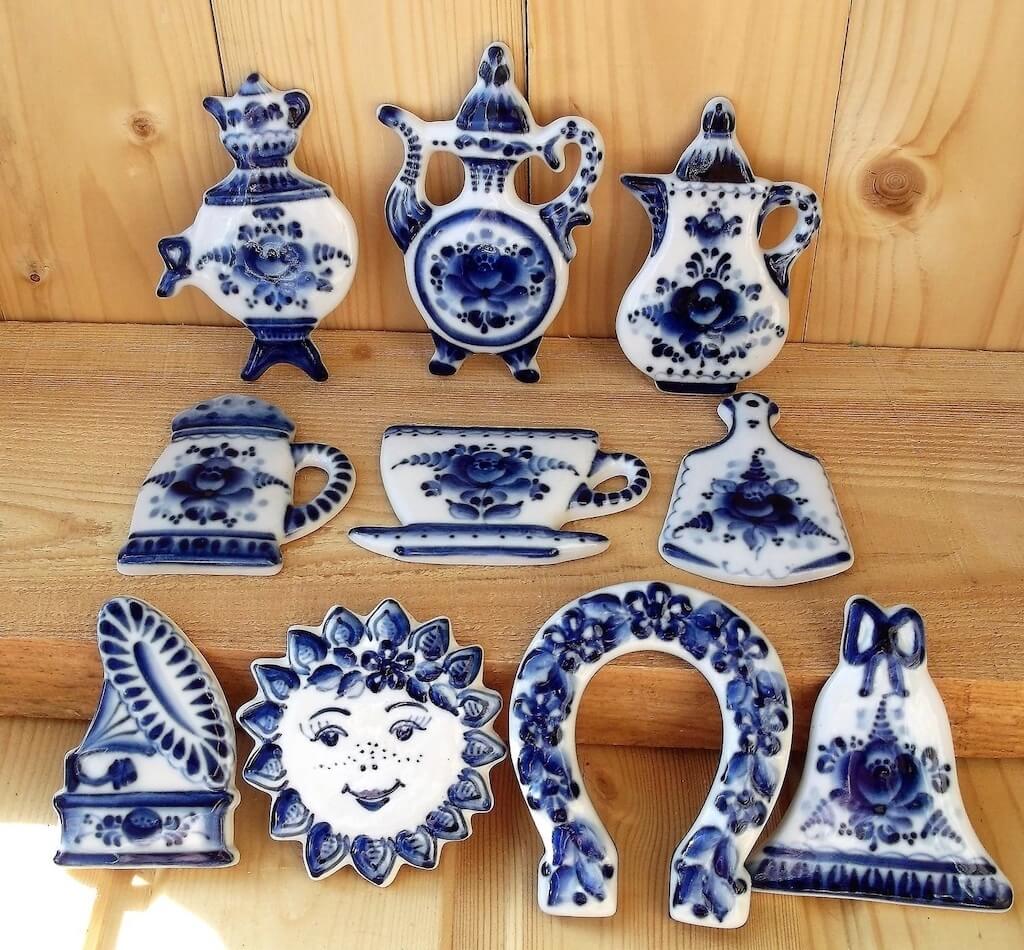 Дизайн кухни в стиле гжель в квартире и частном доме (114 фото интерьеров)